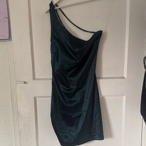 Windsor One-Shoulder Dress in Deep Green